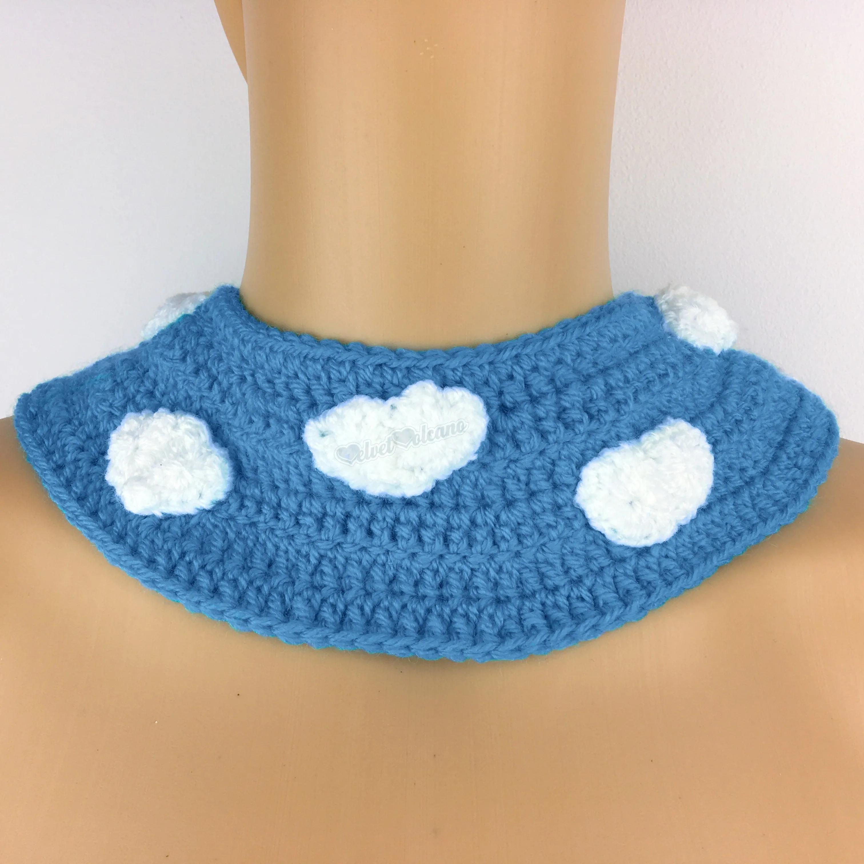 Bright Rainbow Cloud Collar (Dolphin Blue)