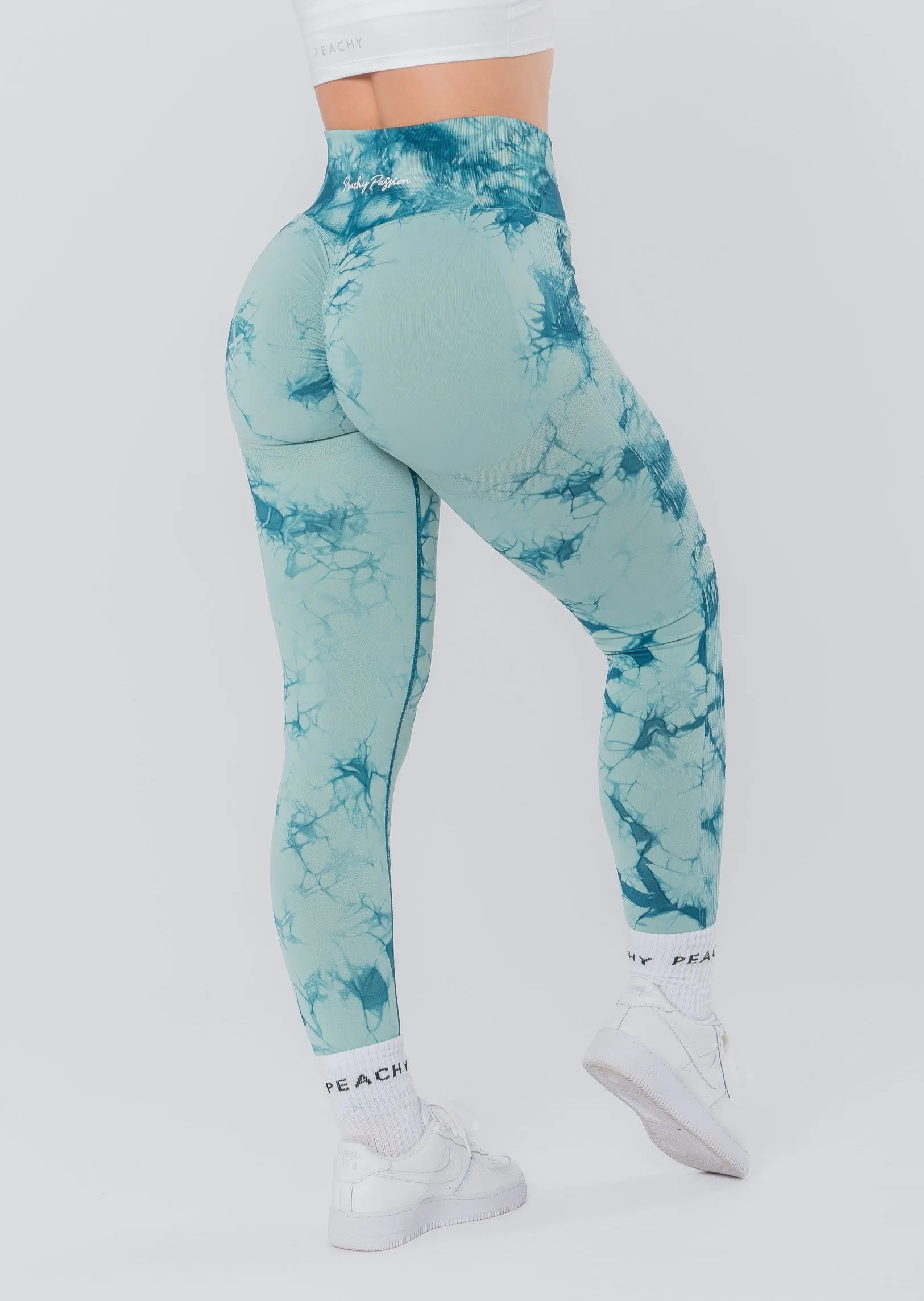 GALAXY Scrunch Leggings