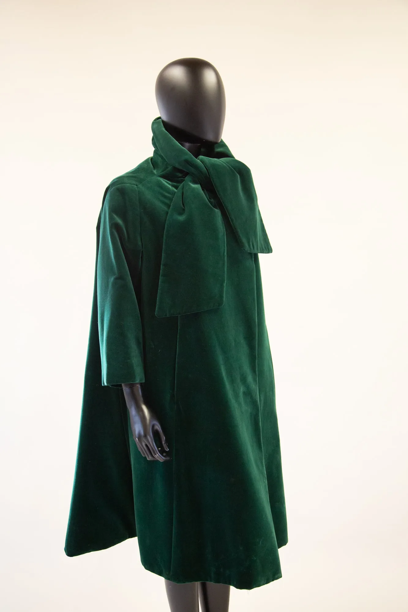 Vintage 1950s Dark Green Velvet Swing Coat