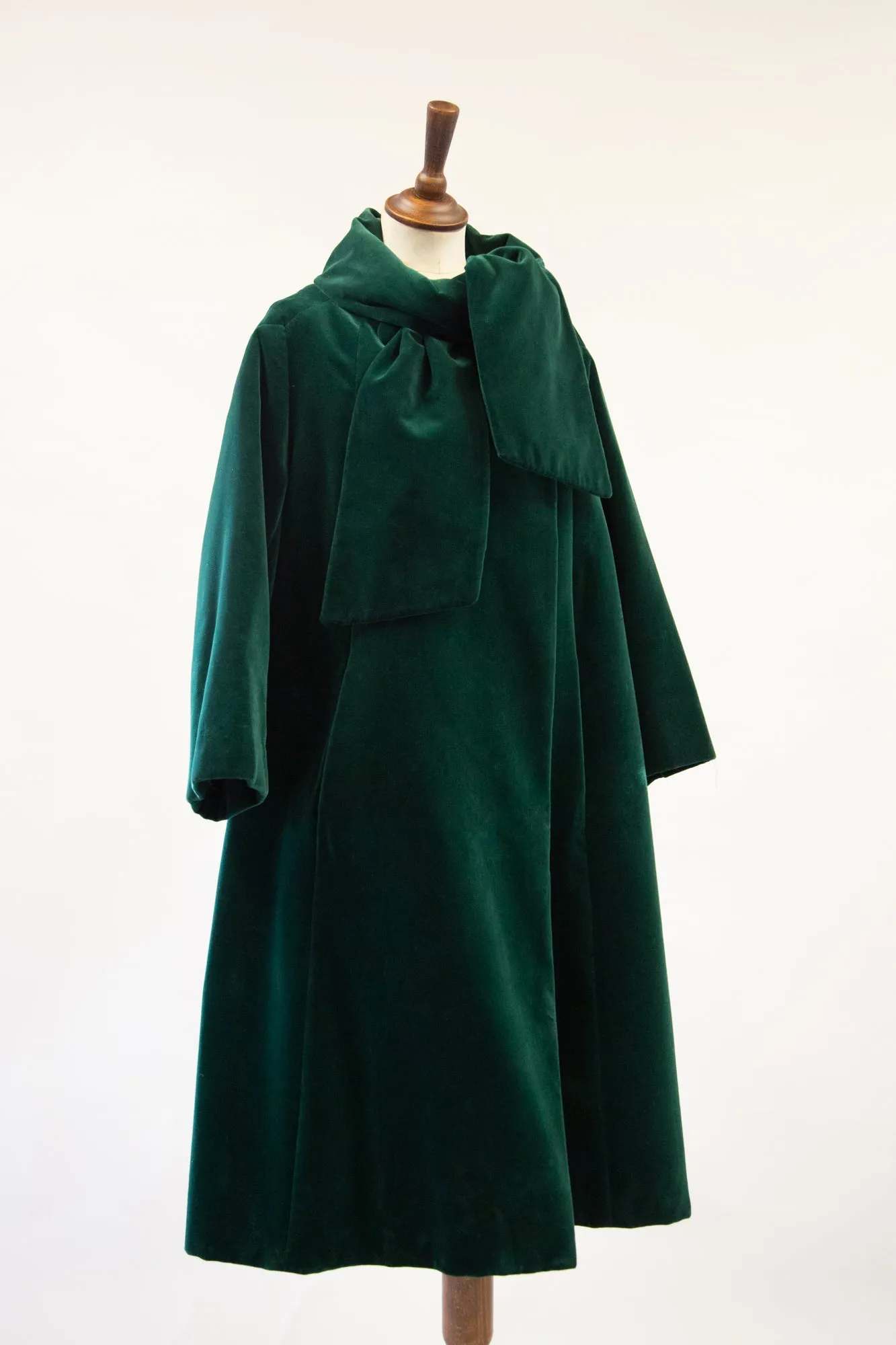 Vintage 1950s Dark Green Velvet Swing Coat