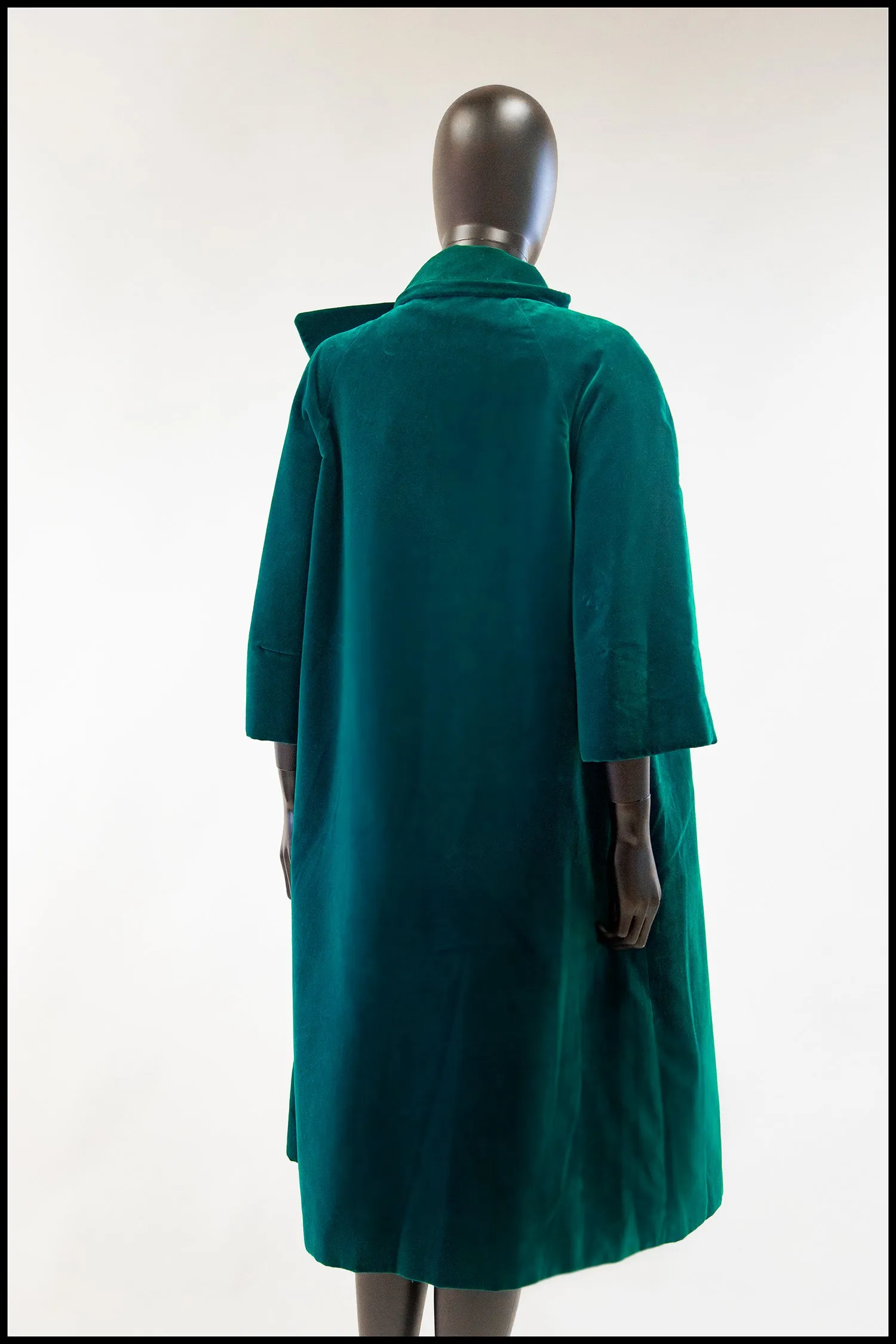 Vintage 1950s Emerald Green Velvet Evening Coat