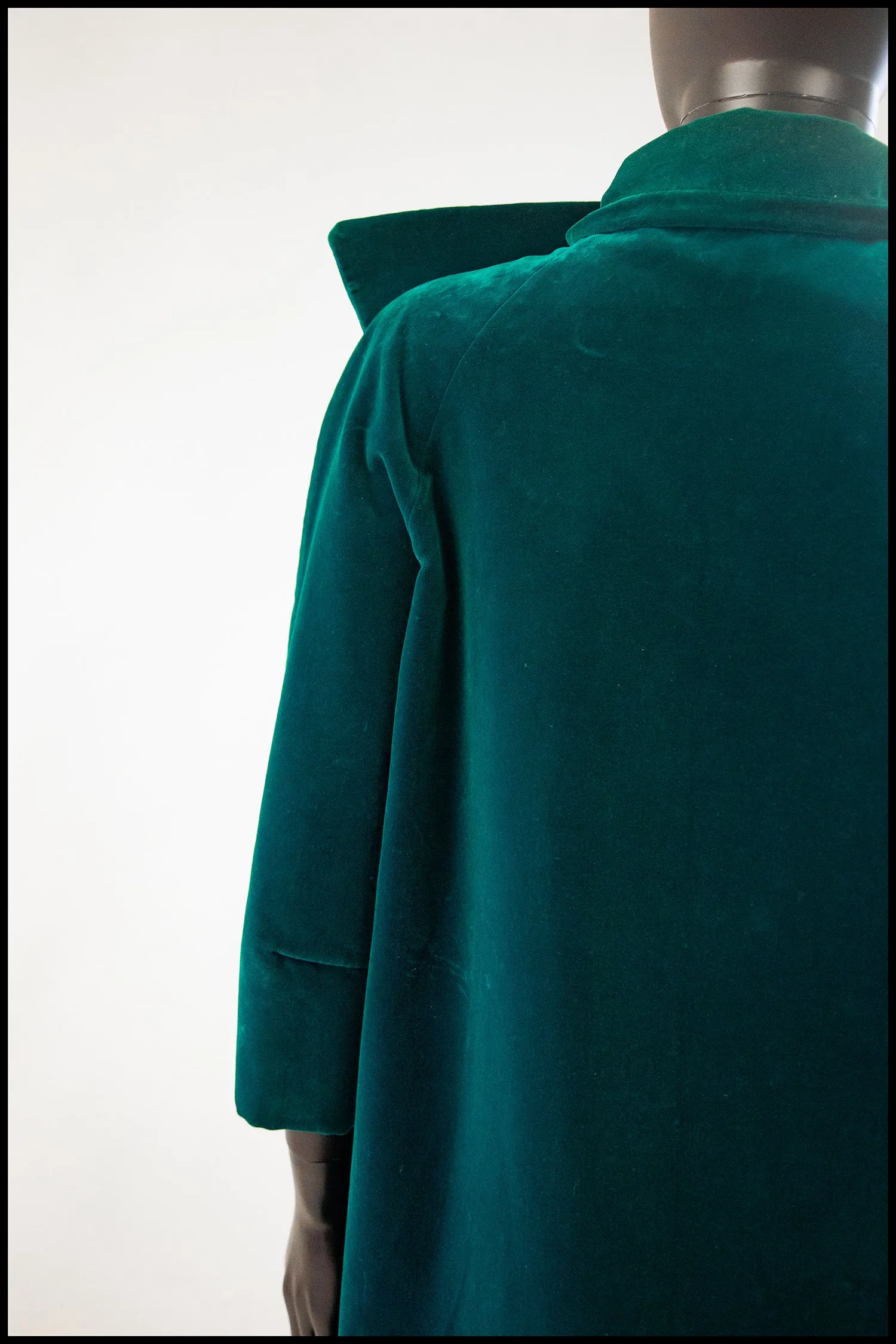 Vintage 1950s Emerald Green Velvet Evening Coat